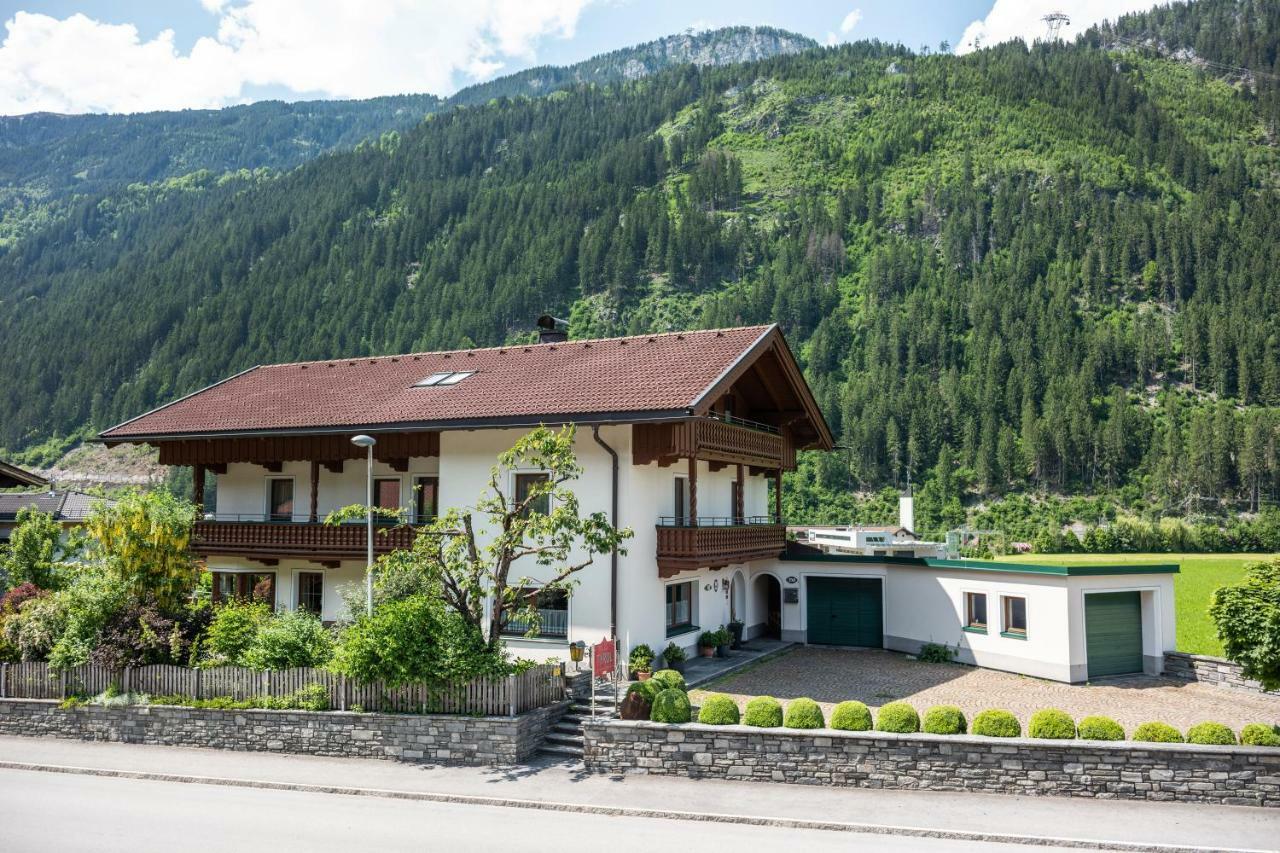 Landhaus Tyrol Mayrhofen Eksteriør bilde